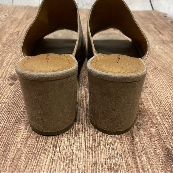 14th & Union Hayzel Suede Block Heel Mule Mushroom Size 9.5 - Picture 4 of 6